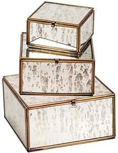 Boîte élégante en laiton et verre au design intemporel, parfaite pour ranger des souvenirs de bijoux ou des accents décoratifs - Product Image 4