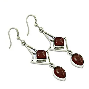 Boucles d'oreilles pendantes en onyx rouge élégantes et bohèmes pour femmes, en argent 925 plaqué or, Art Palace - Product Image 2
