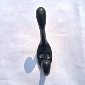 Crochets en fonte noire rustique antique Crochets muraux de ferme d'inspiration vintage avec finition unie Vieux et beau - Product Image 6