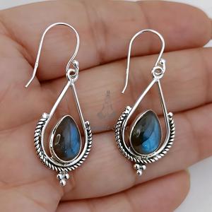 Boucles d'oreilles pendantes en labradorite : bijoux en argent sterling 925 avec pierre précieuse en forme de goutte - Product Image 5