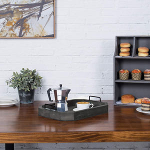 Plateau de service artisanal vintage en bois de pin gris avec poignées en métal décor de bureau à domicile fabricant indien exportateur meilleur prix - Product Image 6