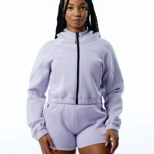 ชุดครอปมีฮู้ด2ชิ้นสำหรับผู้หญิงชุดสั้นเสื้อครอปมีฮู้ดแบบปรับแต่งโลโก้ได้สำหรับฤดูร้อน - Product Image 1