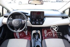 Toyota Corolla XLI Sedan 5 Posti Fari a LED Climatizzatore Automatico Pneumatici R16 Guida a Sinistra Alimentazione a Benzina - Product Image 3