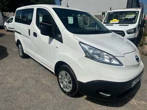 NISSAN ENV200 E ACENTA 2021 USADO, Volante a la Izquierda/Derecha - Product Image 2