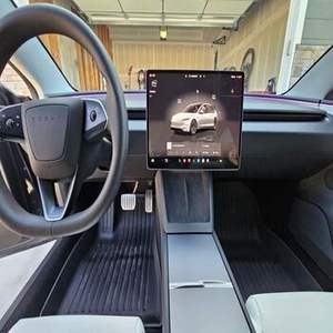 Berline électrique haute performance 2024 | Double moteur AWD | Batterie de 82 kWh | Autonomie de 490 km | Charge rapide EV - Product Image 4