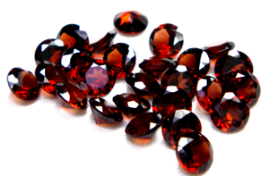 พลอยโกเมนทรงกลมตัด100% สีแดงธรรมชาติคุณภาพสูงสำหรับทำเครื่องประดับอัญมณีเจียระไนแบบหลวม - Product Image 3