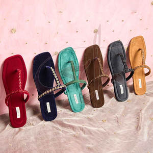 Service OEM, chaussures de haute qualité personnalisables, fabriquées en usine, en velours Kolhapuri pour femmes, semelle extérieure en cuir naturel antidérapante - Product Image 5