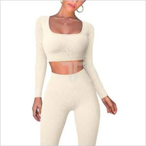 Ensemble de sport 2 pièces pour femme : Haut d'entraînement côtelé sans manches respirant et antibactérien, et Legging taille haute en V pour le yoga - Product Image 3