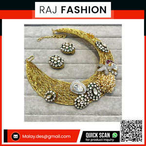 Malla de alambre de fusión Hasli con piedras de moissanita sin cuello al mejor precio - Product Image 2