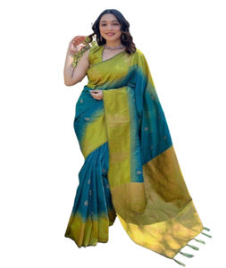 Beau sari en soie douce de style traditionnel avec travail en jacquard Pallu riche et ornementation complète vêtements indiens et pakistanais - Product Image 1