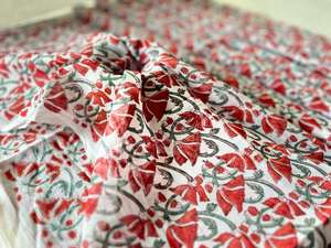 Tissus en coton imprimés en blocs à motifs floraux multicolores pour créateurs de vêtements et concepteurs d'ameublement pour la revente - Product Image 6