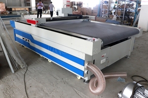 Tự động cho ăn bảng dệt Polyester cắt CNC dao động dao đa lớp hoàn toàn tự động máy cắt với nhiều công cụ - Product Image 5