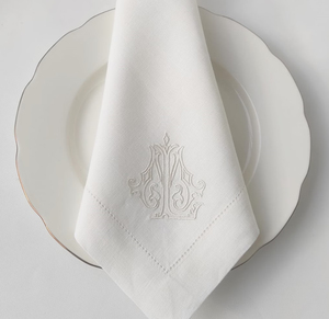 Serviette de thé à point ourlet haute qualité blanc Fine Table à manger lin brodé à la main monogramme serviettes de table en lin pour les mariages - Product Image 1