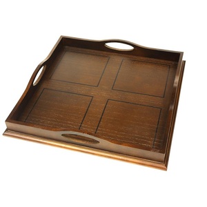 Plateau de service à salade de nourriture décoratif gravé à la main Plateau de service en bois de forme ovale avec poignées décoratives - Product Image 6