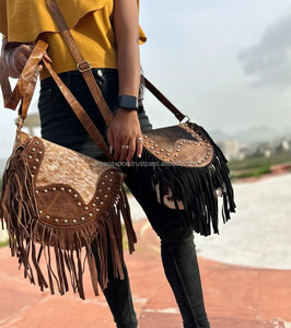 Nuevo elegante pelo en piel de gamuza oculta flecos de cuero Sling Bag mujeres perfectas de moda Venta caliente bolsos cruzados en forma de barril - Product Image 2