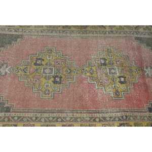 Tapis de 3,9 x 5,9 pieds, tapis turc vintage, tapis oriental rouge et gris - Product Image 5