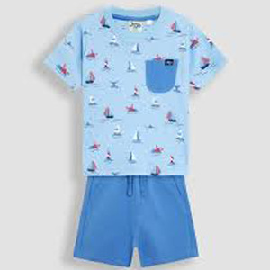 Superbe ensemble de vêtements pour nouveaux-nés et garçons T-Shirt en coton décontracté intelligent avec motif de dessin animé Ensemble d'été assorti Vêtements courts pour garçons - Product Image 3