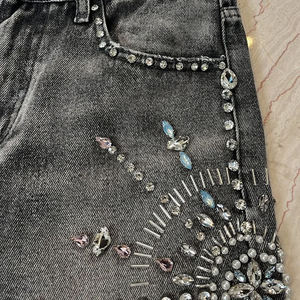 กางเกงยีนส์ขาสั้นสไตล์วินเทจสำหรับผู้ชายกางเกงขาสั้นผ้ายีนส์ประดับพลอยเทียมแนวสตรีทออกแบบได้ตามต้องการ - Product Image 5