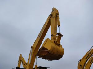 รถขุดตีนตะขาบ Komatsu PC450-8 มือสอง ลดราคาพิเศษ พร้อมมอเตอร์ ความจุบุ้งกี๋ 2.1 ลูกบาศก์เมตร กำลัง 257 กิโลวัตต์ รถมือสองยอดนิยม - Product Image 6