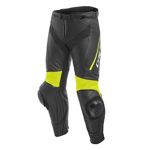 Pantalon de moto en cuir Dainese Delta 3 noir jaune fluorescent imperméable respirant pour la course, équipement de protection VTT - Product Image 1