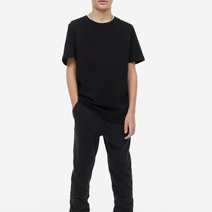 Sweatshirts en molleton pour garçons Pantalons de survêtement et joggings Sweat à capuche pour enfants et tout-petits en vente pour le confort et le style - Product Image 1