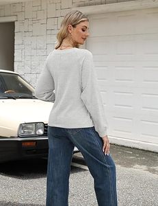 Sweat-shirt à manches longues en polaire douce pour femmes, couleur pastel unie, tenue décontractée d'hiver chic et moderne - Product Image 3