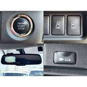 Toyota Hiace Van 2017 - Conduite à droite, automatique, diesel/essence, turbo, intérieur foncé/clair, caméra de recul, noir, 2 places - Product Image 5