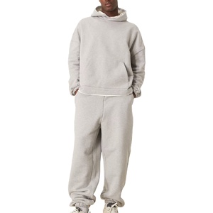 Ensemble de survêtement pour homme imprimé, coupe ample et épaules tombantes, 100% coton, antibactérien et respirant, comprenant un sweat à capuche et un pantalon de survêtement - Product Image 1