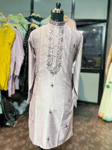 Kurta en coton pour adultes Design de motifs floraux élégants confort moderne pour les fêtes à la mode en Inde Vente en gros en usine - Product Image 5