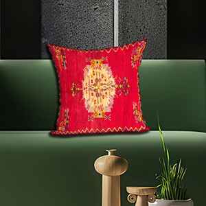 Coussin imprimé Kilim vibrant, décoration turque faite à la main, accent moderne coloré, 8"x8" - 20x20 cm - Product Image 2