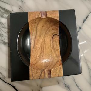 Cenicero de resina verde claro hecho a mano con decoración moderna personalizable para el hogar y la Oficina bolsillo de madera verde para fumar cigarros - Product Image 5