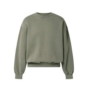 Sweat-shirt à col rond de coupe régulière pour hommes avec tissu confortable, idéal pour superposer des vêtements décontractés Aventures en plein air Imprimé d'automne - Product Image 1