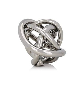 Bureau présentant un savoir-faire artistique haut de gamme Sculpture en métal fini or pour maison de luxe - Product Image 5