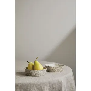 VINGA Nuvem Ensemble de 2 bols de table en céramique faits à la main, modernes et personnalisés, pour la décoration de table et les événements - Product Image 4