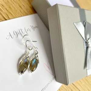 Collar de Labradorita de Plata de Ley Chapado en Oro Vintage Hecho a Mano con Colgante de Diseño Celta, Joyería de Piedras Preciosas para Compromiso - Product Image 6