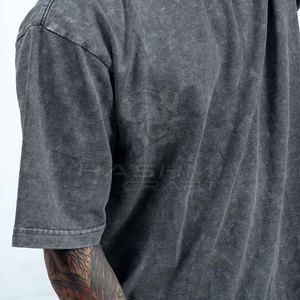 Camiseta de Estilo Urbano con Corte Holgado y Lavado Ácido, Tela de Algodón Suave y Transpirable, Cómoda y Casual para Uso Diario - Product Image 4