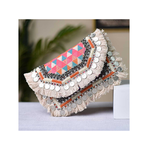 Look de créateur Trousse de maquillage boho la plus exigeante Sac cosmétique de voyage en toile de luxe Sac à main étanche Look tendance - Product Image 4