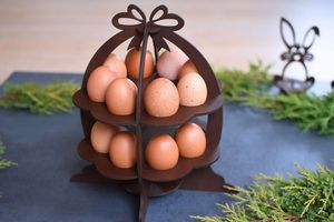 Estante de madera funcional para huevos para encimera de cocina que proporciona una base resistente y fácil acceso a huevos recién puestos diariamente - Product Image 4