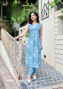 Kurti Elegante con Estampado de Lámina de Rayón y Bordado - Product Image 3