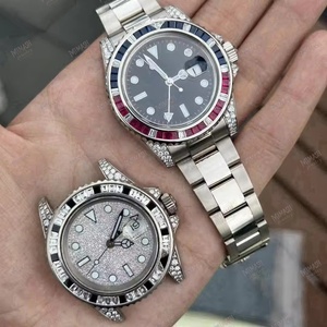 นาฬิกาหรูหราสีเงินสุดหรูพร้อมขอบเพชรที่หุ้มด้วยประกายการแสดงวันที่คลาสสิกและการออกแบบสร้อยข้อมือสแตนเลส - Product Image 6