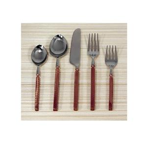 ชุดเครื่องใช้บนโต๊ะอาหารสีเงินและทองเหลืองเคลือบเงาสำหรับอาหารค่ำ5ชิ้น - Product Image 4