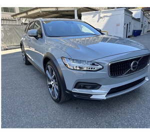 Voiture d'occasion certifiée LHD/RHD d'occasion Volvo V90 Cross Country Ultra AWD 2025 - Product Image 1