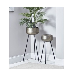 Lot de 3 jardinières de grande taille en fer doré et noir avec support au prix le plus bas - Product Image 6