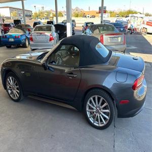 MEILLEUR PRIX POUR FIAT 124 Spider Lusso 2017 - Product Image 3