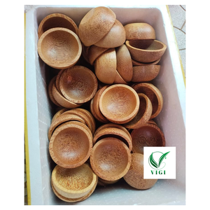 Bol en bois de noix de coco fabriqué à la main pour une salle à manger et une décoration durables - Product Image 2