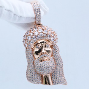 จี้พระเยซูแบบฮิปฮอปประดับเพชรโมอิสซาไนต์ VVS แท้ ได้รับการรับรองจาก GRA พร้อมชุบทองบนเงินแท้ 925 ดีไซน์หรูหรา ราคาประหยัด - Product Image 3