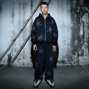 Sudadera con capucha personalizada para hombre de gran tamaño fabricantes 100% algodón estampado de diamantes de imitación de alta calidad chándal desgastado para hombres - Product Image 3