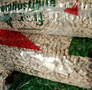 Mejor precio Pellets de madera Pellet de madera Tamaño 6mm 8mm Exportación. - Product Image 4