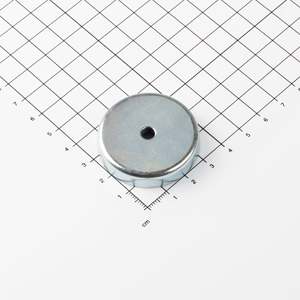 Ferrit gripper piatto Ø40x8mm con recessione conica - Product Image 1