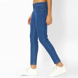 Jean droit décontracté vintage pour femme, écologique, confortable, très extensible, doux, avec motif brodé classique, taille mi-haute - Product Image 5